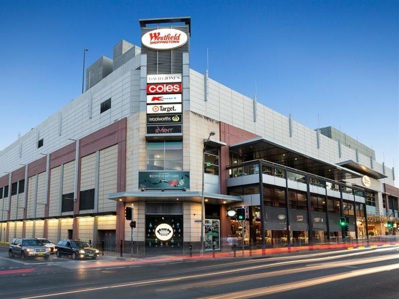 Hotel Crowne Plaza Sydney Burwood By Ihg Esterno foto